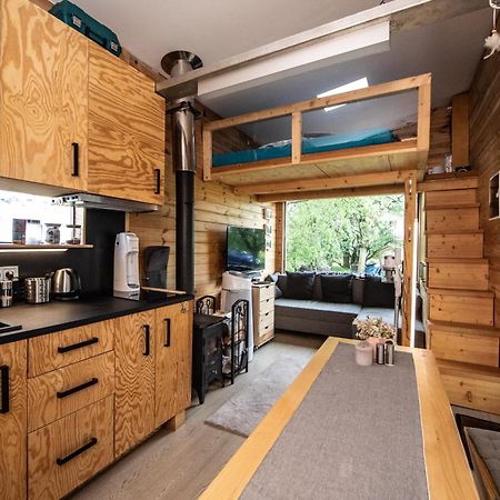 Tiny House - Chatka V Rezi U Prahy Husinec  ภายนอก รูปภาพ