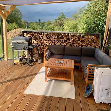 Tiny House - Chatka V Rezi U Prahy Husinec  ภายนอก รูปภาพ