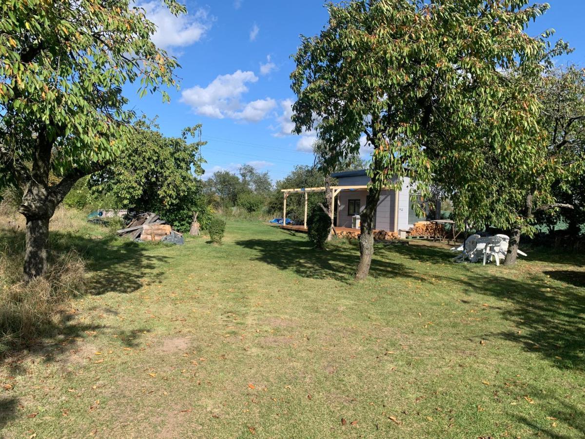 Tiny House - Chatka V Rezi U Prahy Husinec  ภายนอก รูปภาพ