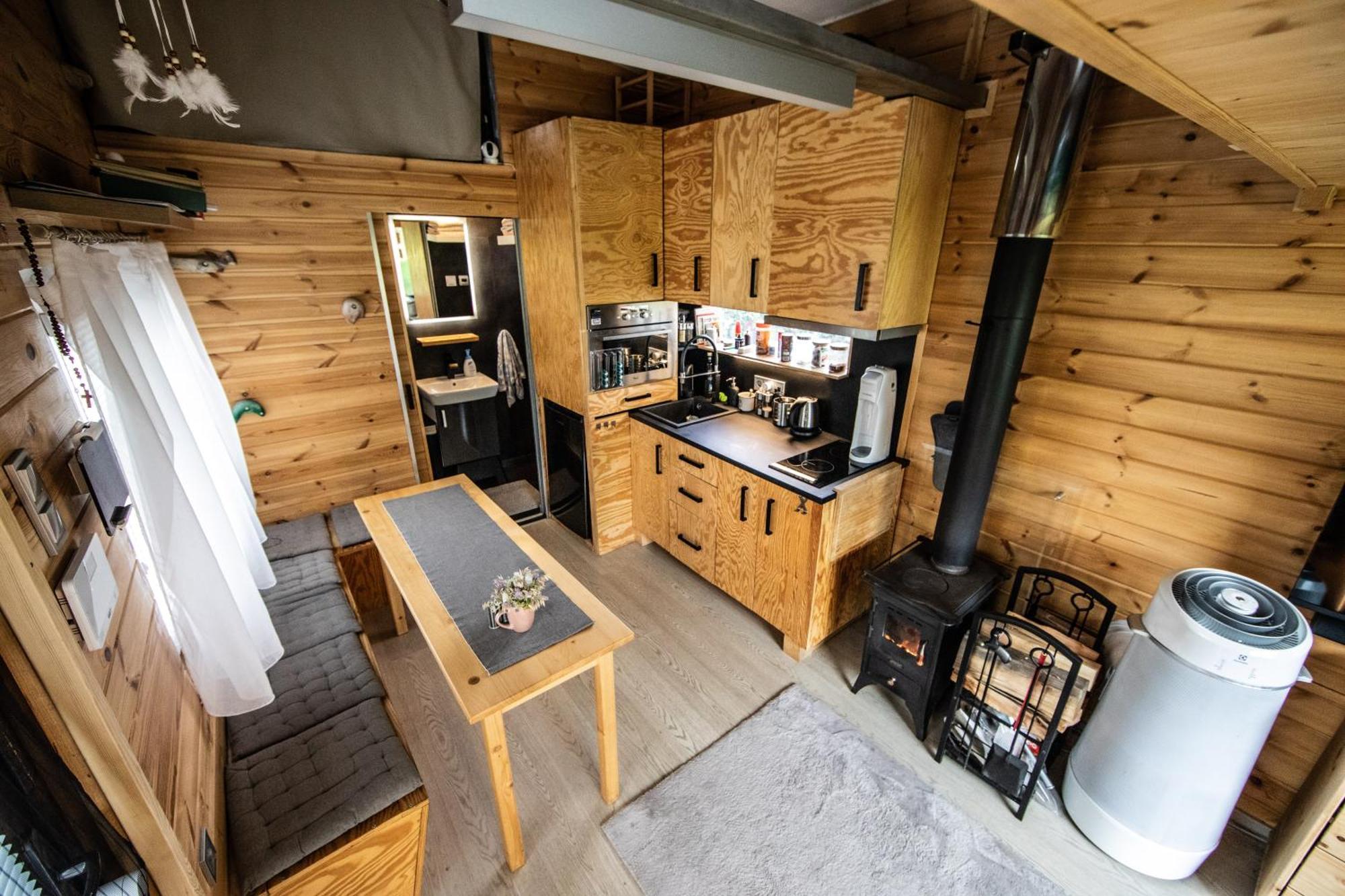 Tiny House - Chatka V Rezi U Prahy Husinec  ภายนอก รูปภาพ