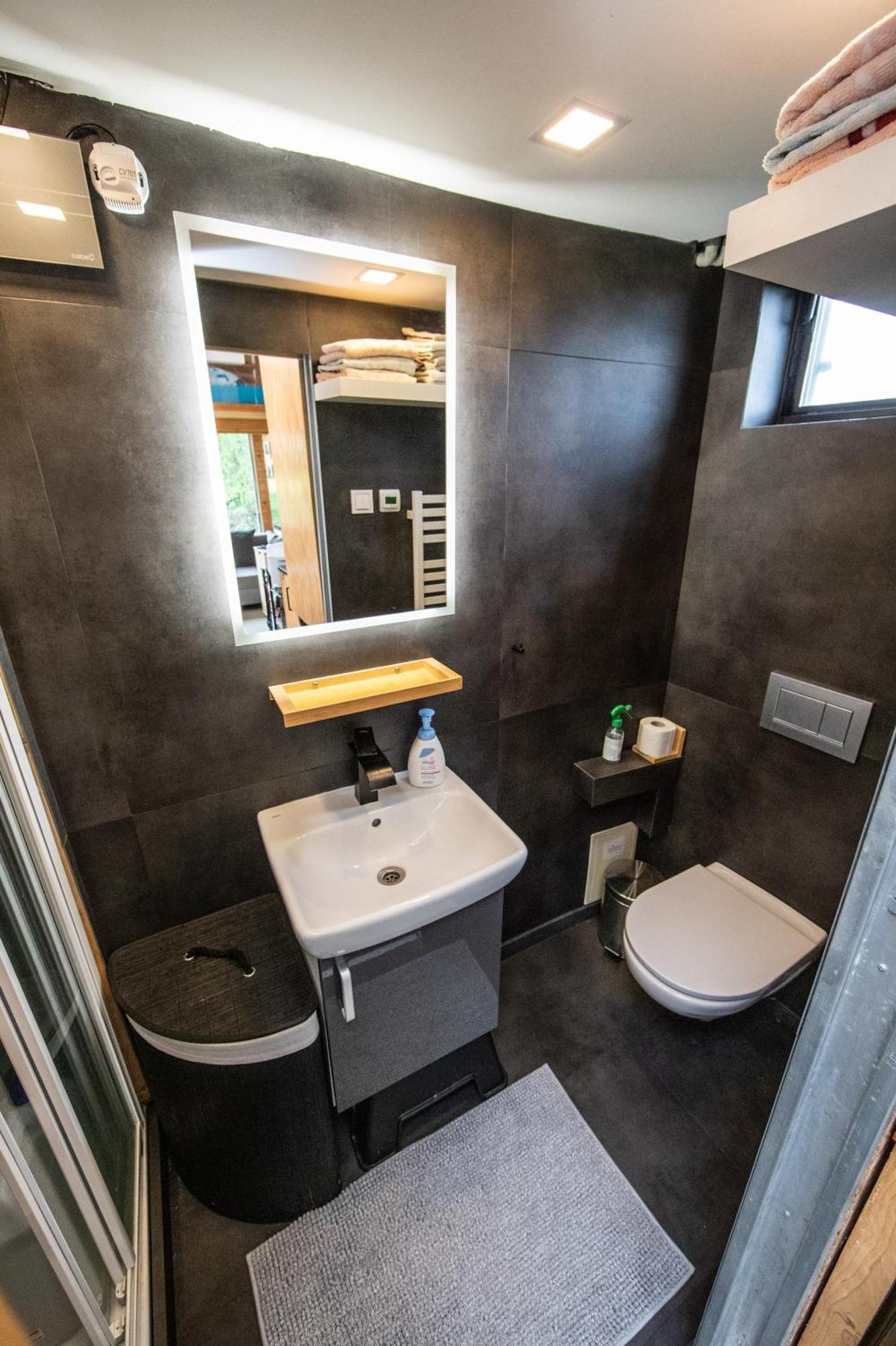 Tiny House - Chatka V Rezi U Prahy Husinec  ภายนอก รูปภาพ